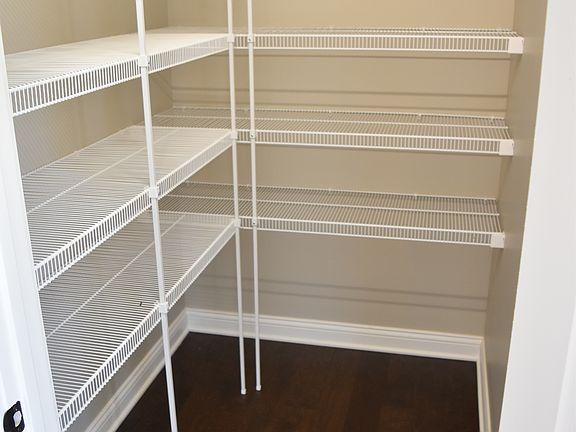 Walk-in Pantry!!!
