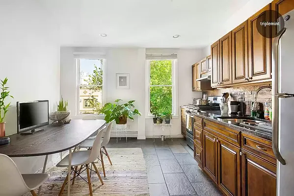 Rented by The Agency | media 17