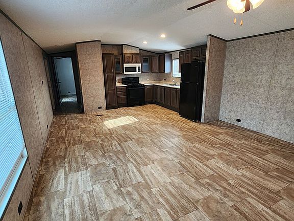 2nd image of 2323 E 6th Ave #C803