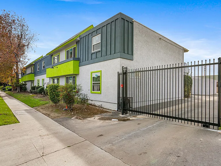 Ackerfield Apartments — Photo 47