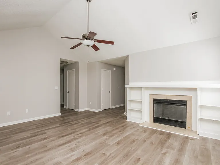8809 Little Hampton Pl — Photo 5