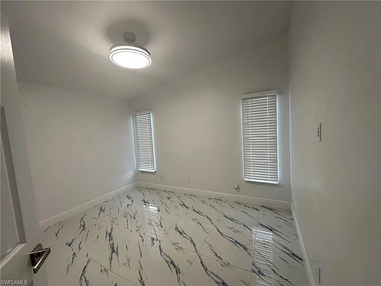 101 Edward Ave — Photo 21