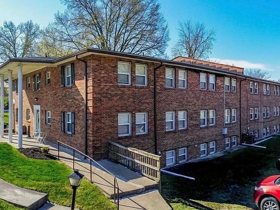 5th image of 810-811 Howard Ave #811-11W