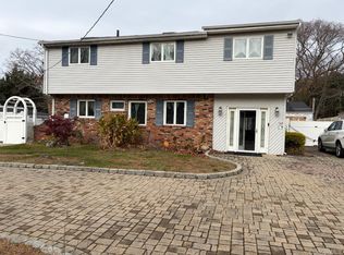 5 Joy Road, Selden, NY 11784