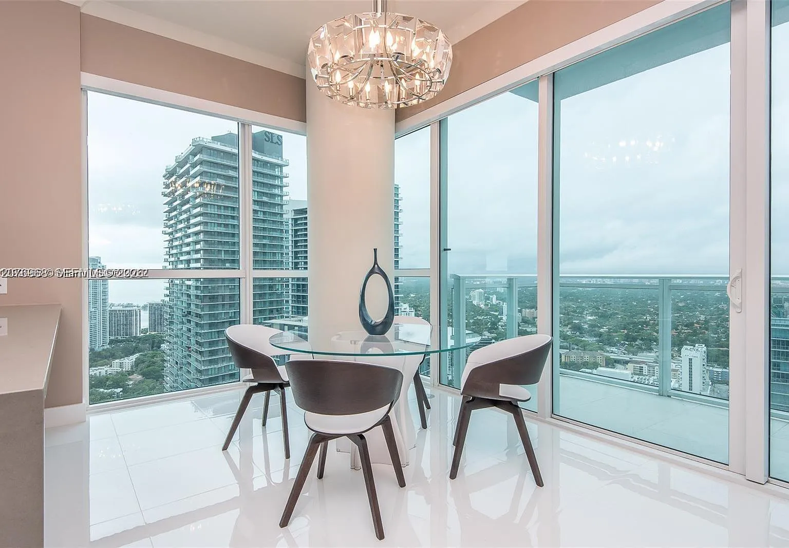 The Bondo (1080 Brickell) — Photo 3