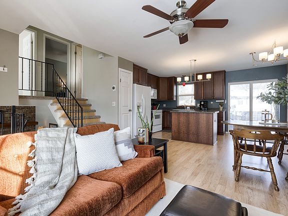 c Living Room 4.jpg