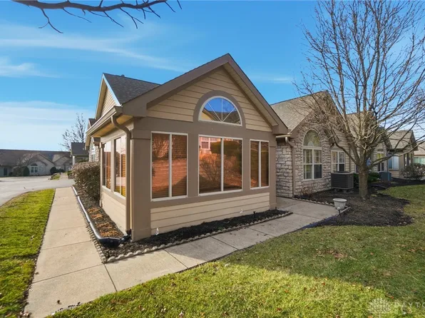 92 Villa Pointe Dr, Springboro, OH 45066