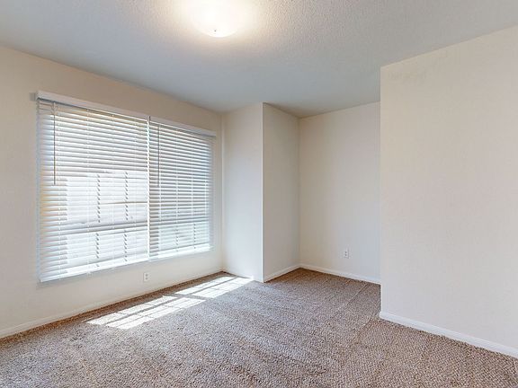 5th image of 3009 Tangent Ct