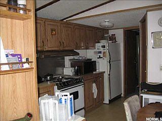 4th image of 26 Cypress Blvd