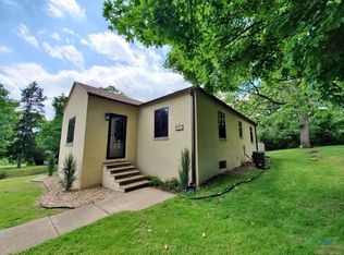 903 Commercial St, Warsaw, MO 65355