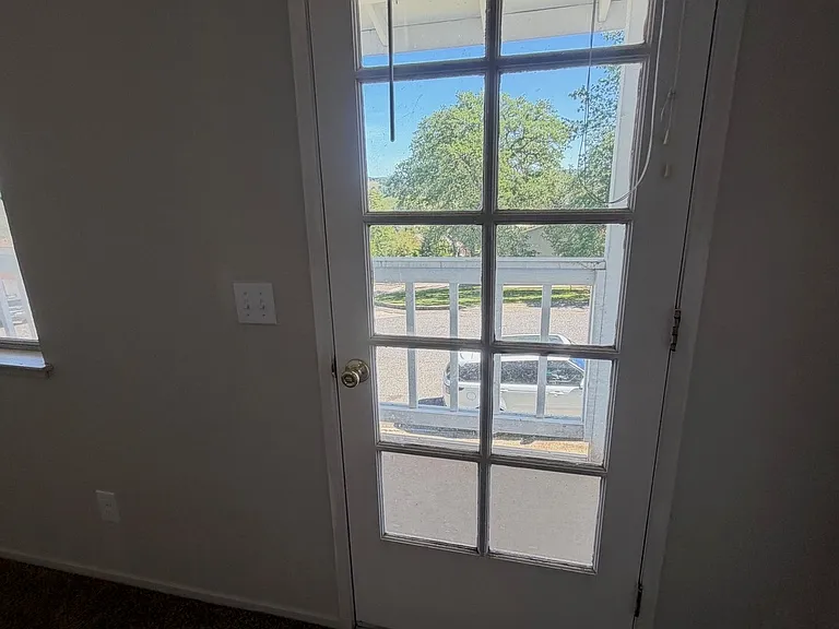 149 Patricia Ln — Photo 18