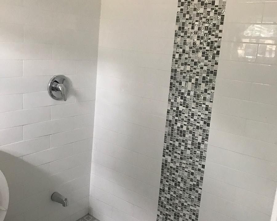 2nd image of 254 Robinson Ave #2