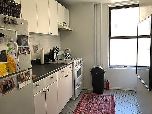 2nd image of 643 2nd Ave #4