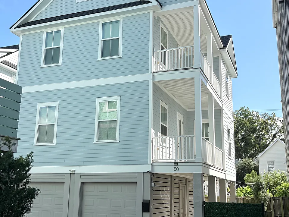 50 Aiken St