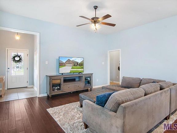 2nd image of 18298 Sunset Park Dr
