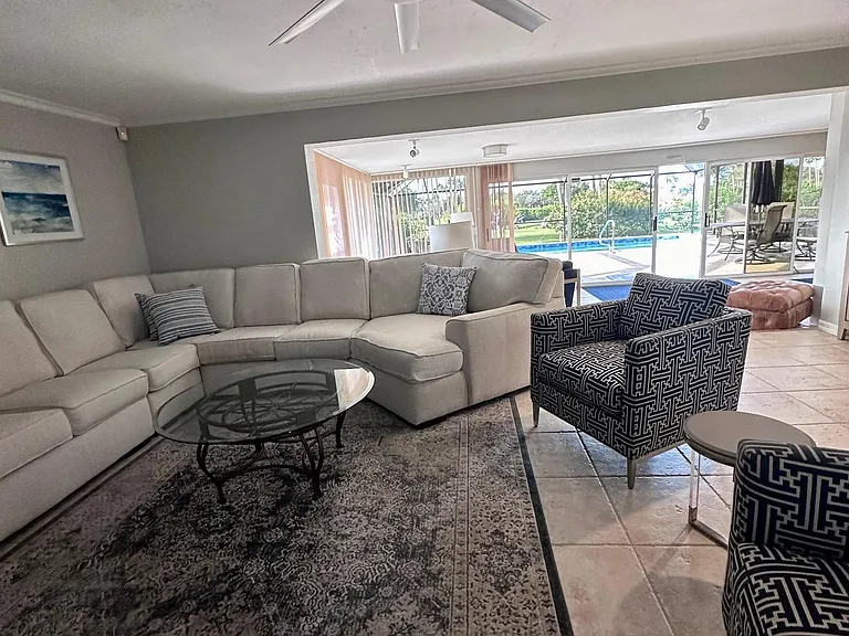 995 Wedge Dr — Photo 9