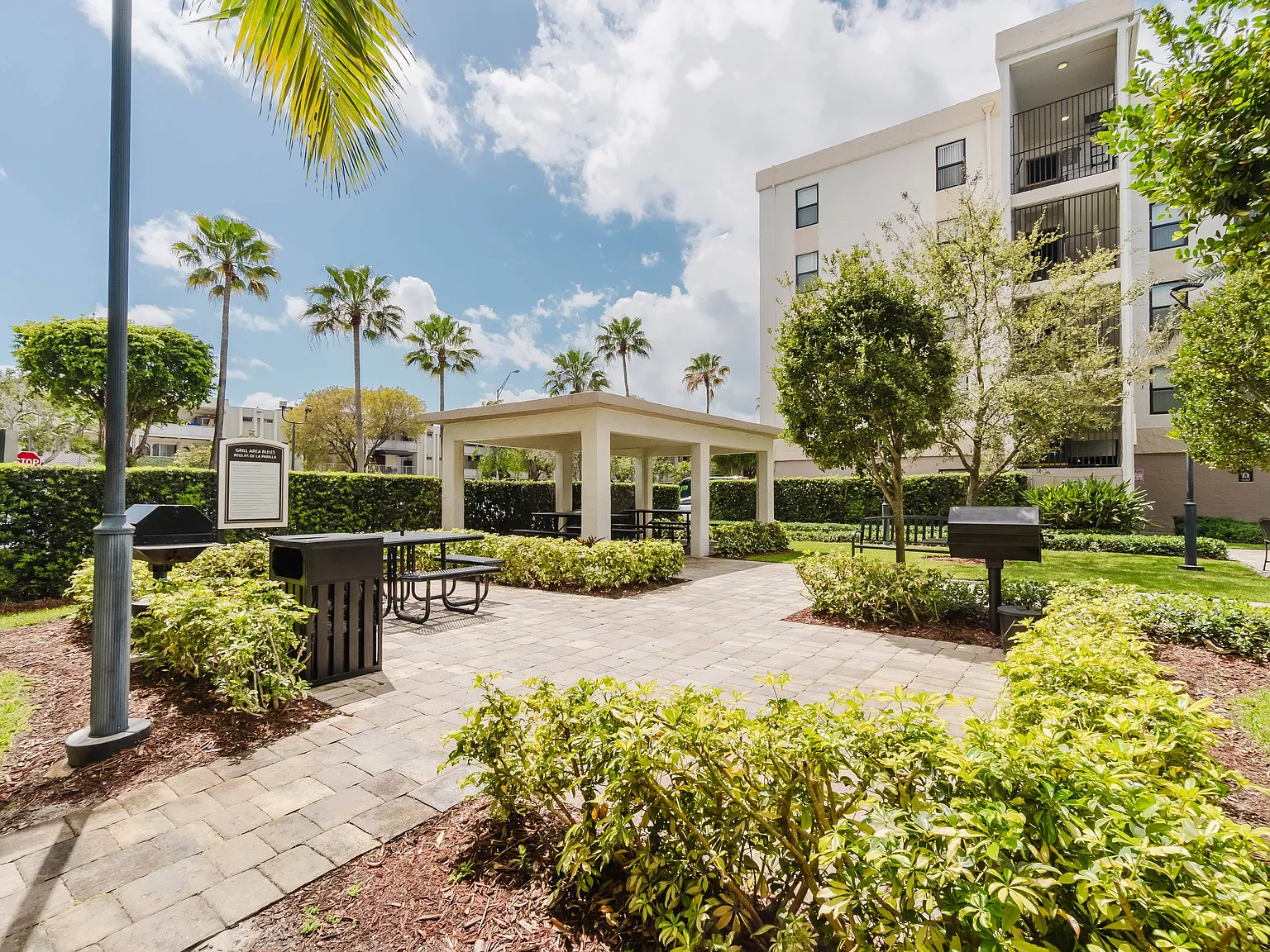 Todel Apartments — Photo 4