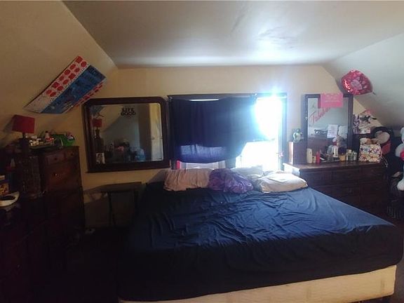 5th image of 6 Krupp Ave
