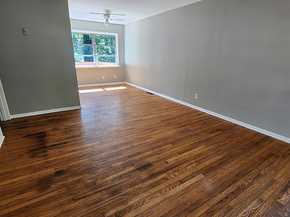 4th image of 3087 Anthony Dr