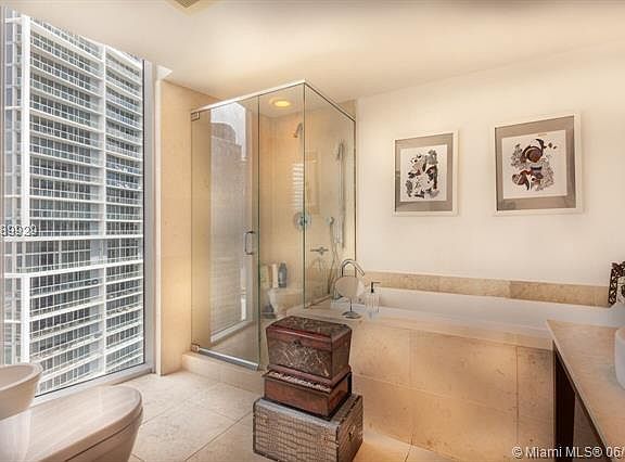 3rd image of 495 Brickell Ave APT 2911