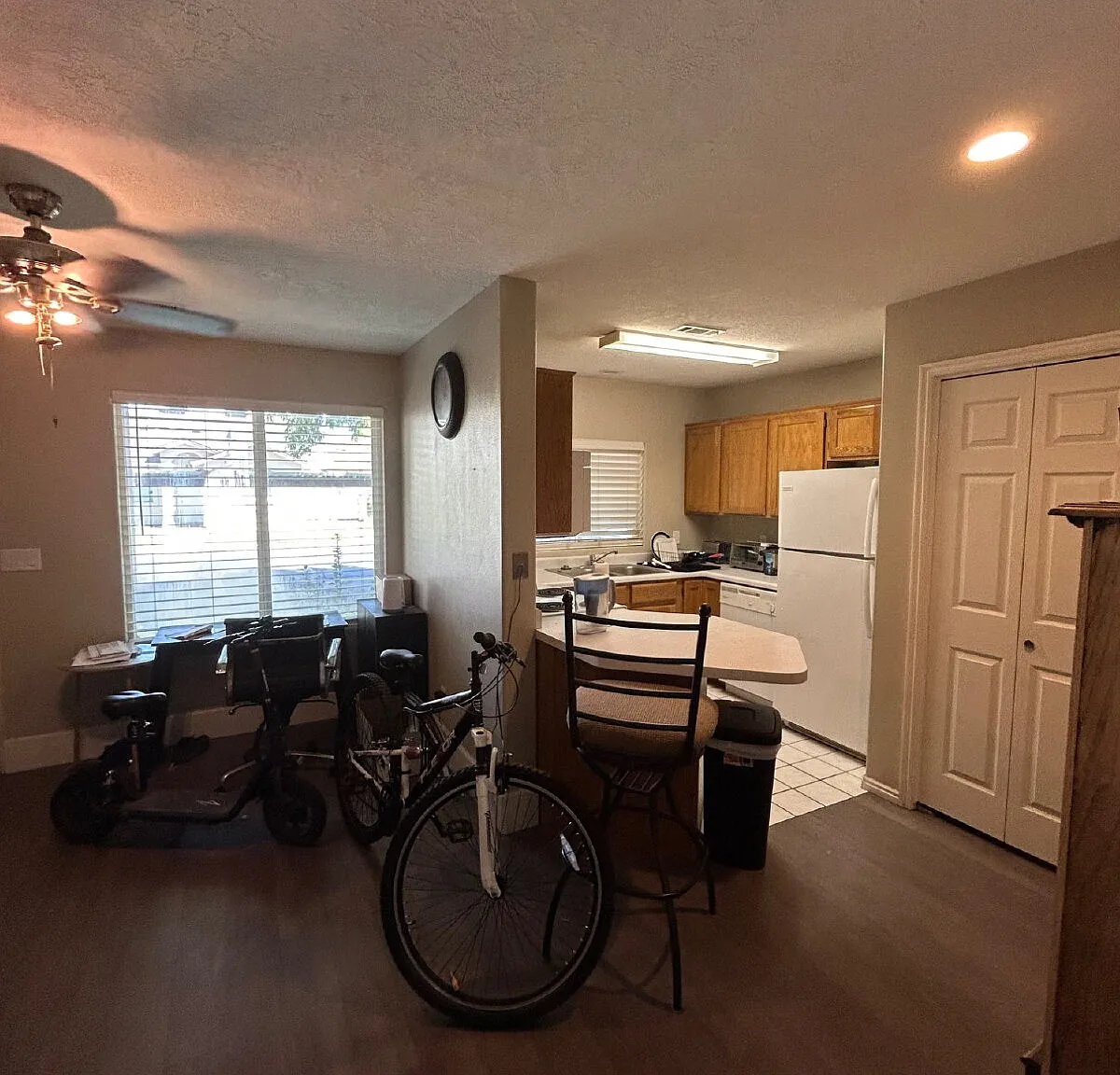 1 bed, 1.0 bath, $550 — Photo 3