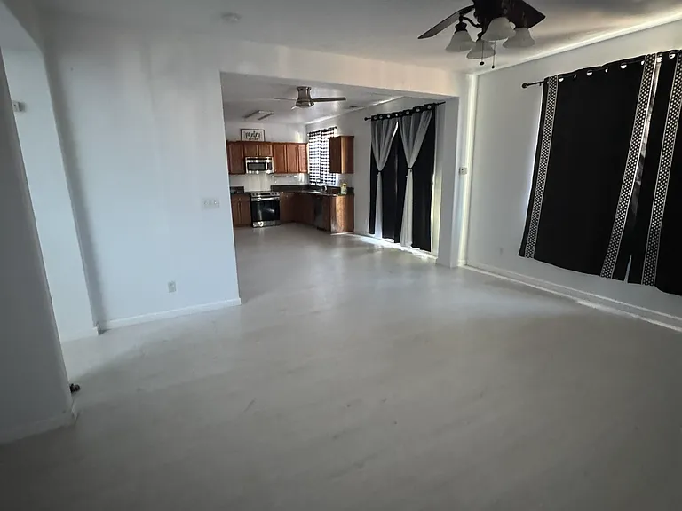 7474 E Redlands Ave — Photo 2