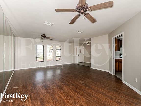 3rd image of 3615 SW 7th Ave