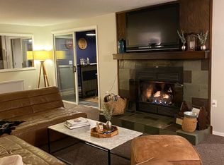 (Undisclosed Address), West Dover, VT 05356