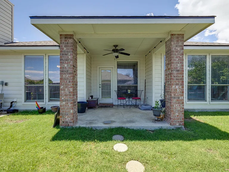 10826 Calderwood Ln — Photo 33