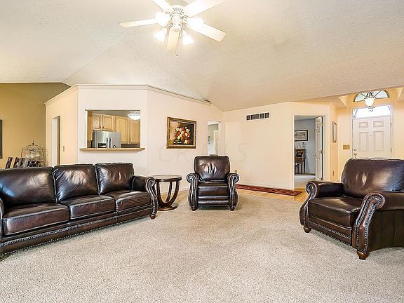 4th image of 4301 Vista Dr