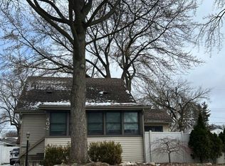 402 W Houstonia Ave, Royal Oak, MI 48073
