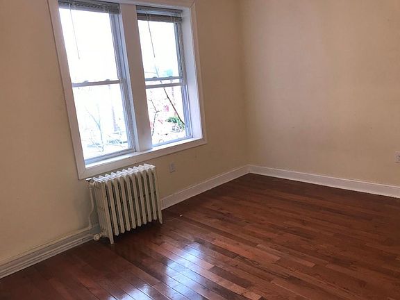 2nd image of 565 Bergen Ave APT 5