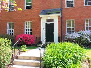 4030 Calvert St NW APT 4, Washington, DC 20007