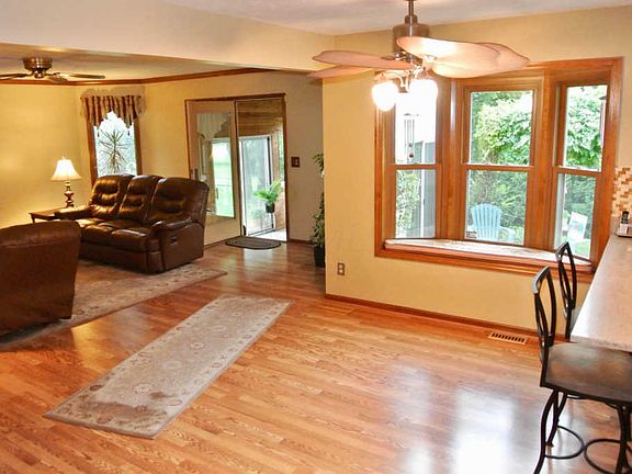 5th image of 104 Juniper Ave