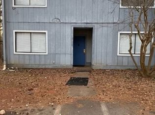 930 Pine Oak Trl, Austell, GA 30168