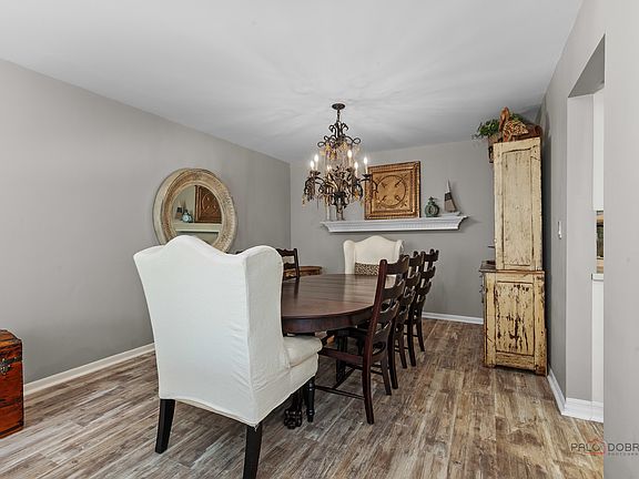 5th image of 5844 Heatherridge Dr APT 105