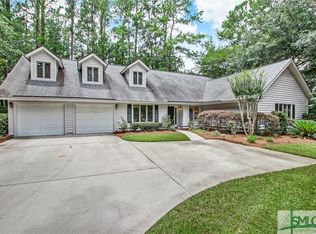 1 Longfellow Ln, Savannah, GA 31411