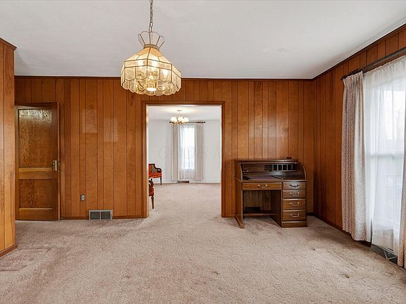 5th image of 1044 Yeoman St