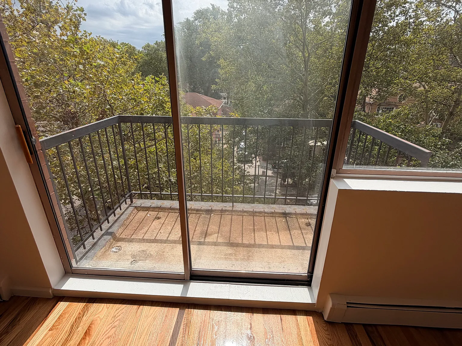 1 bed, $2,400 — Photo 2