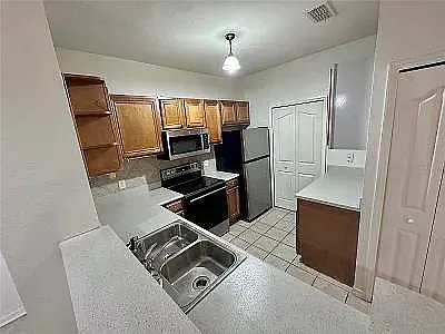 6169 Metrowest Blvd #106 — Photo 11