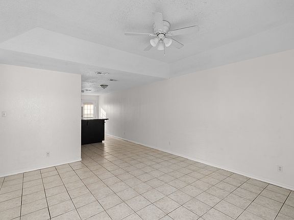 4th image of 1219 W Carmen Ave #1