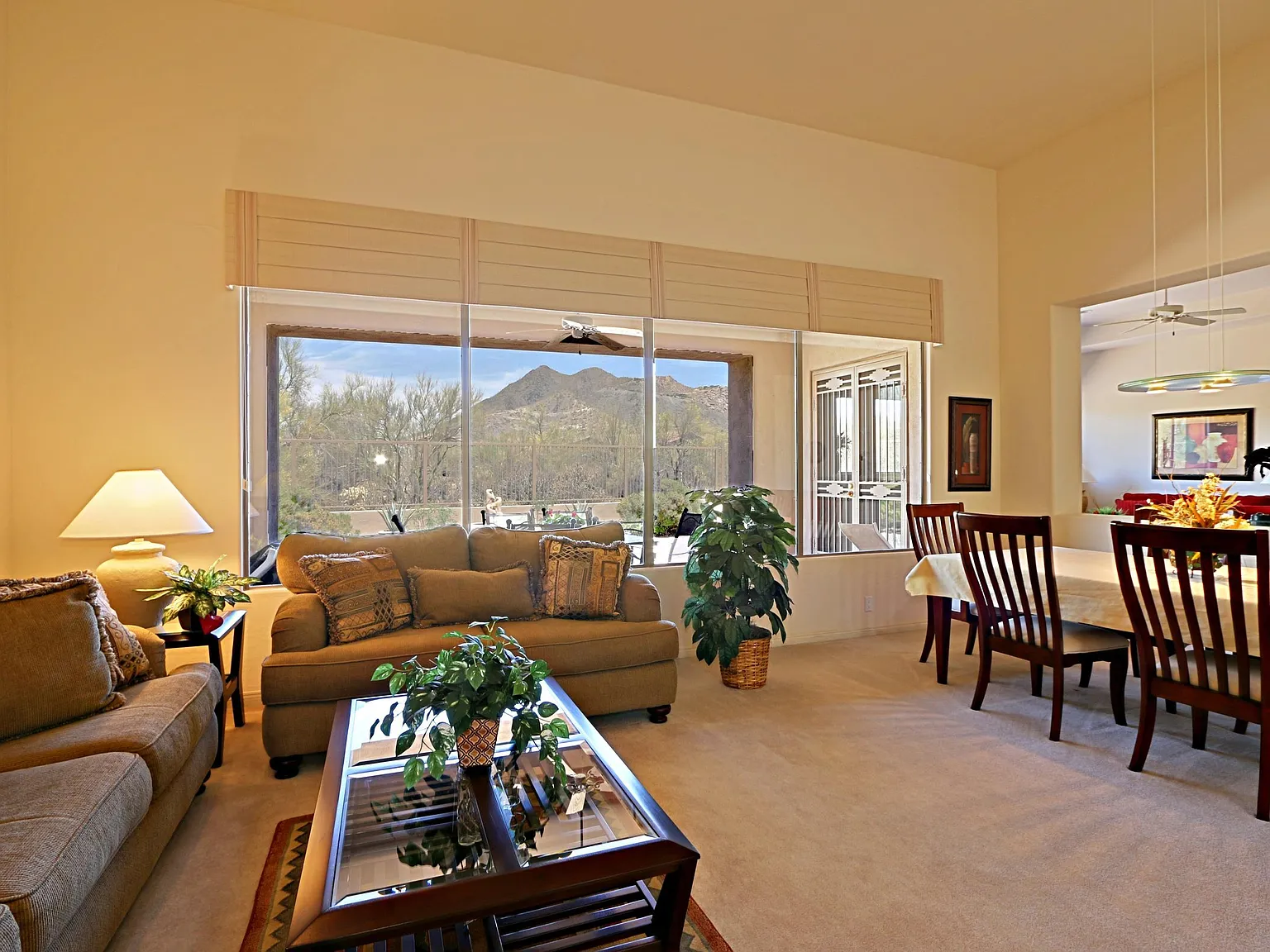 3 bed, 2.5 bath, 2504 sqft, $6,000 — Photo 4