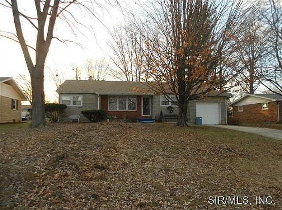 1st image of 2424 Lake Shore Dr