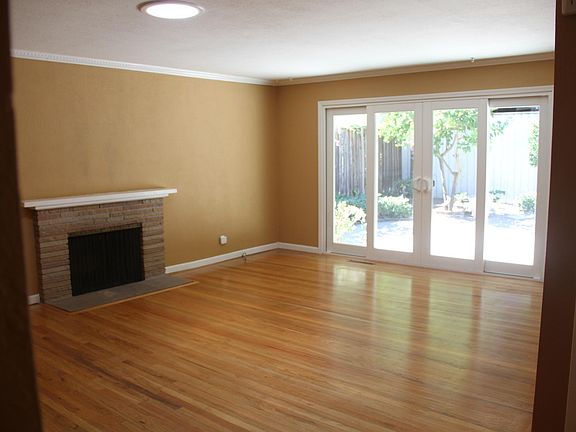 3rd image of 330 Howard Dr