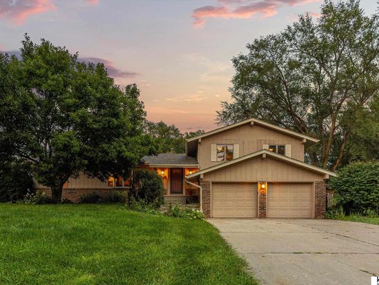 525 S 205th St, Elkhorn, NE 68022