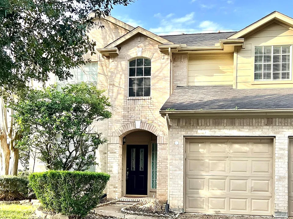 4911 Knights Branch Dr