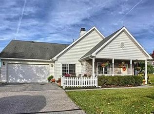 2126 Bayberry Ln, York, PA 17403