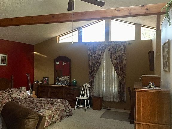 4th image of 104 Cloverdale Ln