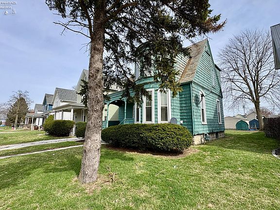 3rd image of 66 N Sandusky St