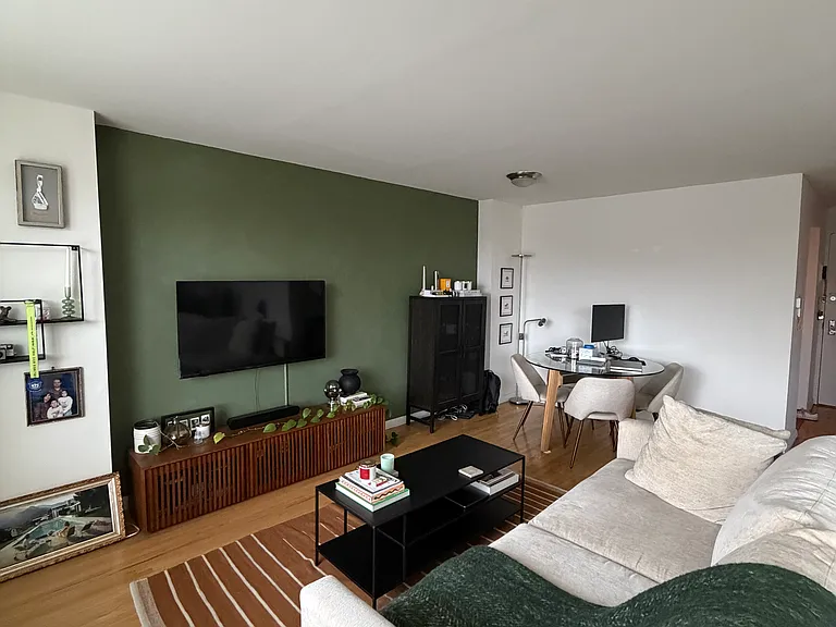 48 W 68th St #9C — Photo 1